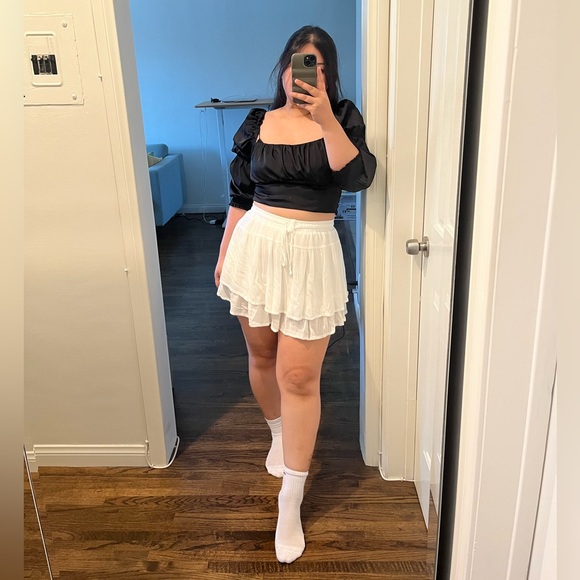 H&M black square neck smocked back cropped top - Picture 3 of 10